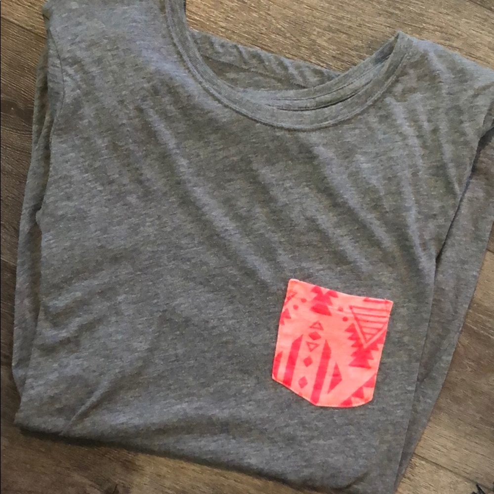 Pink tee